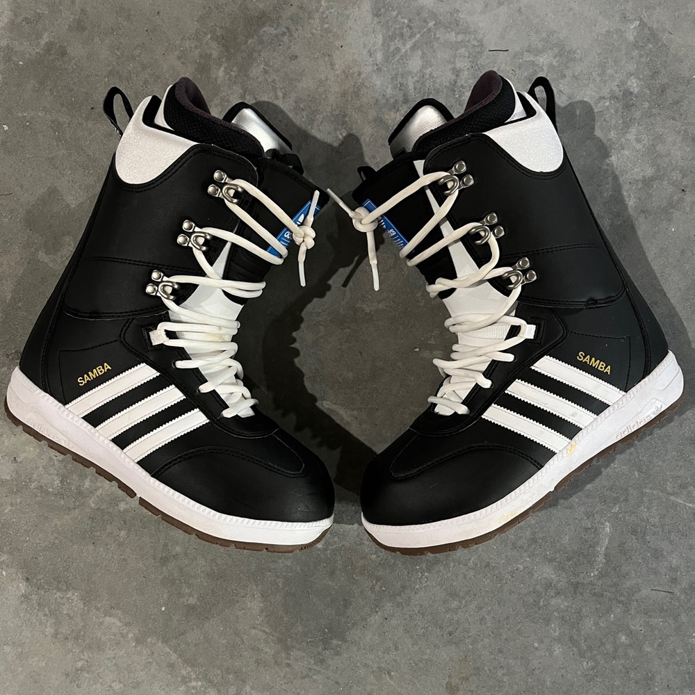Adidas Samba snowboard boots size 8.5